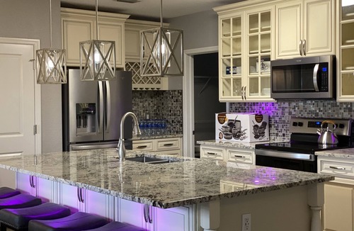 Haverhill House | 5-bedroom vacation home just 5 minutes from Palm Beach International Airport.