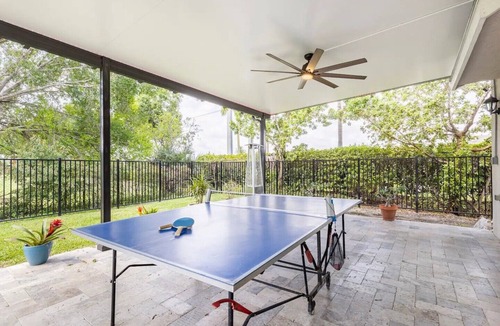 Haverhill House | 5-bedroom vacation home just 5 minutes from Palm Beach International Airport.