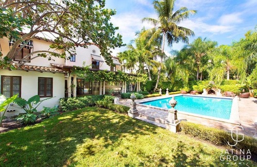 Miami Shores Villa | 5 Bedroom Villa in Miami, Pool Fits 12 Guest!