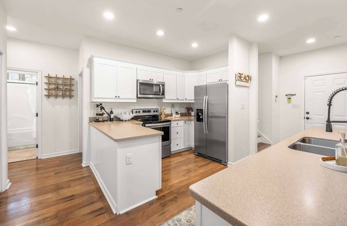 Ocean Pines Apartment | 5 BR Waterfront Retreat with Dock and Game Room