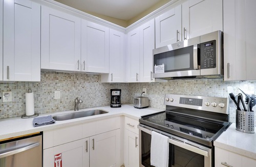Central Fort Lauderdale House | 5 Mi to Beaches! Family Home in Fort Lauderdale