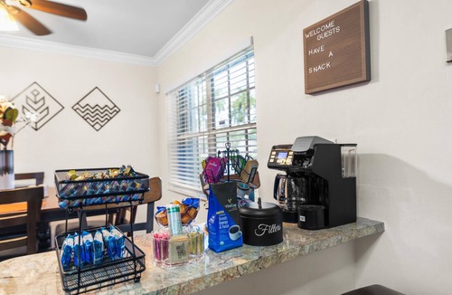 Miami Gardens House | 5 minutes from Hard Rock Stadium, and less than 30 minutes from South Beach