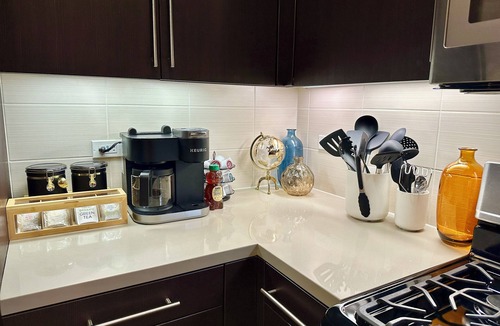 Downtown Apartment | 5-Star Location w/City Views 2BD/2BA w/King Beds