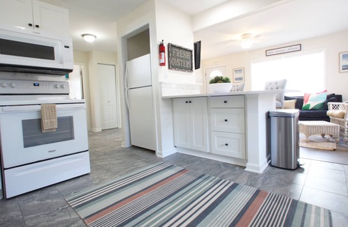 Northeast Virginia Beach Cottage | 508 A The Shore Break Cottage