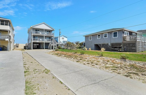 South Nags Head House | 5818- SPF 19, Great Oceanfront Home! Private Pool, Hot Tub, Rec Room. Bring the Pooch!