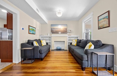 Ventnor City House | 5BR Beach Home - Sleeps 12 - 3 Blocks to Beach