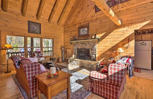 Edray Cabin | 5BR Cabin; Hot Tub, Summer escape to Snowshoe!