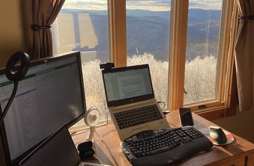 Edray Ski Chalet | 5BR Chalet at Snowshoe w/Hot Tub and On-Call Van