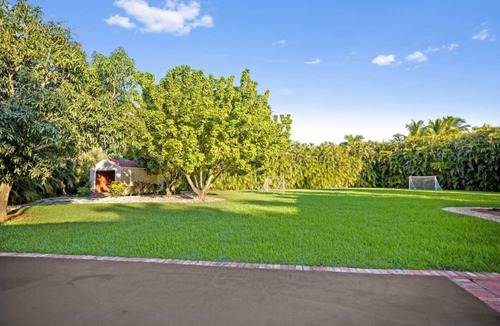 Pinecrest Villa | 5BR Oasis w/Pool & 1 Acre of Land w/BBALL&Soccer