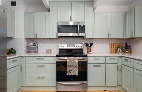 Midtown Ocean City Villa | 5BR OceanView O/D Space/Movies, Pool, Bikes, Gear