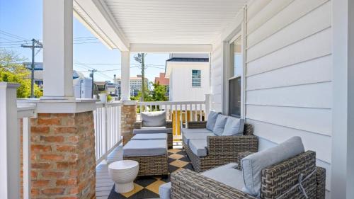 North End House | 5BR plus Den - Downtown OC - Sleeps 16
