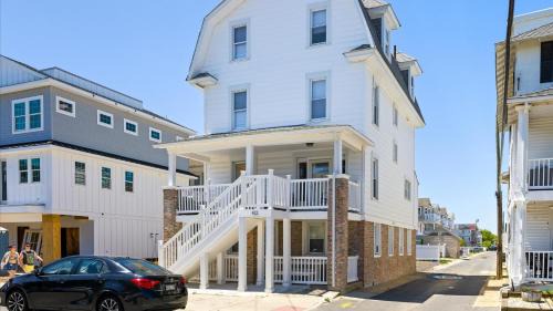 North End House | 5BR plus Den - Downtown OC - Sleeps 16