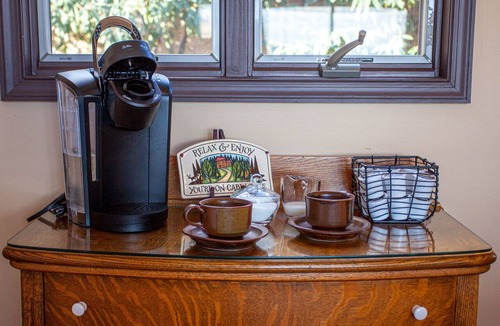 McGaheysville House | 5BR w/epic views, 2 decks, game rooms, EV, one-step entry, family-friendly!