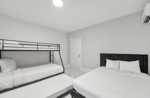 Constable Hook House | 5MIN walk NYC Train Massage Chair Sleeps 12Plus