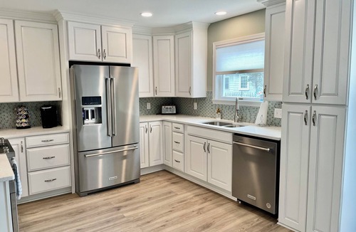 Rehoboth Beach Villa | 6 Bedrooms/5 Baths/Rooftop Deck/Steps to the Beach