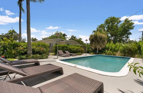 Croissant Park Apartment | #6 · Lovely 2 bedroom Apartment for a Family Getaway!