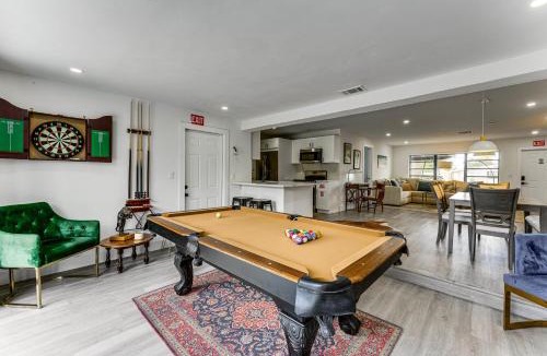 West Hollywood House | 6 Mi to Hard Rock Stadium: Retreat w/Private Pool