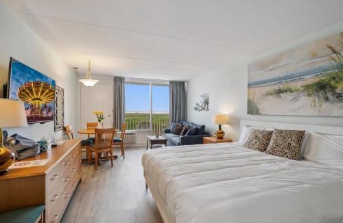Wildwood Crest Apartment | 6201 Ocean Ave, Unit 214 - The Nassau Inn