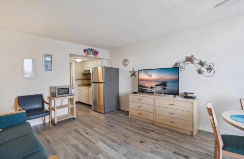 Wildwood Crest Apartment | 6201 Ocean Ave, Unit 508 - The Nassau Inn