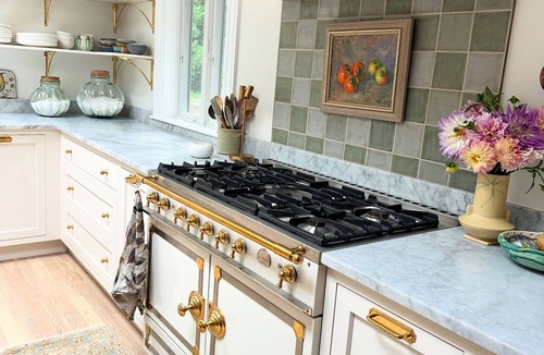 Tisbury House | 6bedroom, 4bath, chefs kitchen, central air, ping pong, walking distance to town
