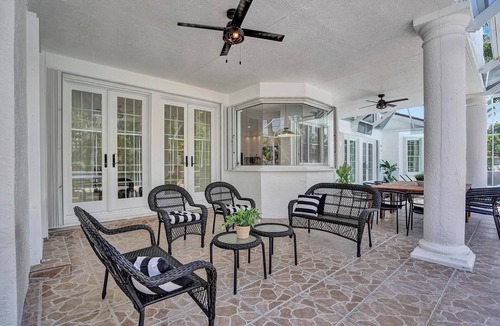Hollywood Lakes House | 6BR Elegant Hollywood Lakes Mansion with Private Pool & Spa