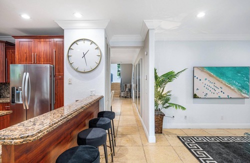 Miami Shores House | 6BR Lush Spacious Oasis Miami Shores, with Pool, BBQ & Billiards