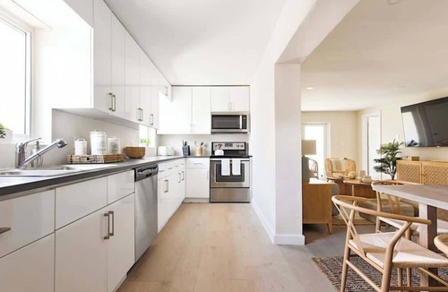 West Little Havana House | 6BR Villa w/Pool, King Beds & Top Amenities!