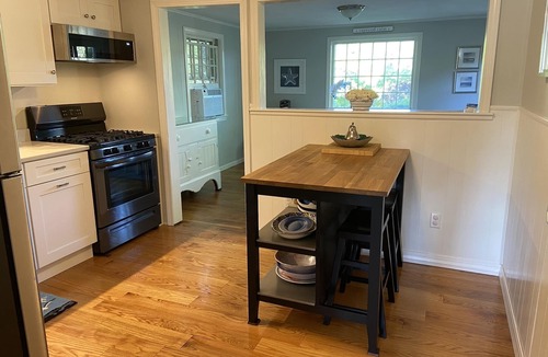 Bass River Cottage | 7/10 mile Walk 2 beaches -Dog OK/Firepit - Willow Breeze Cottage Summer: Fri-Fri