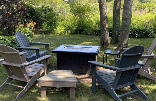 Bass River Cottage | 7/10 mile Walk 2 beaches -Dog OK/Firepit - Willow Breeze Cottage Summer: Fri-Fri