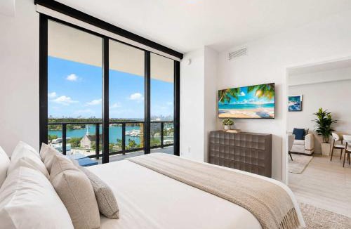 North Beach House | 72 Park Luxury Condo with Resort Amenities