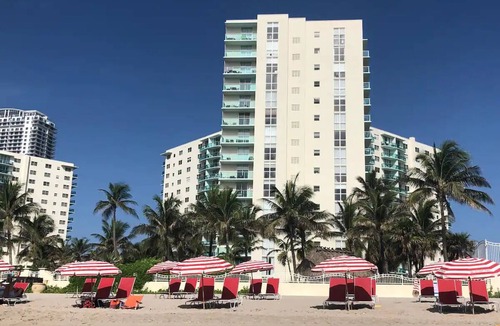 Hollywood South Central Beach Apartment | 79-A Free Parking! ★ Luxury Hollywood Beachfront Condo