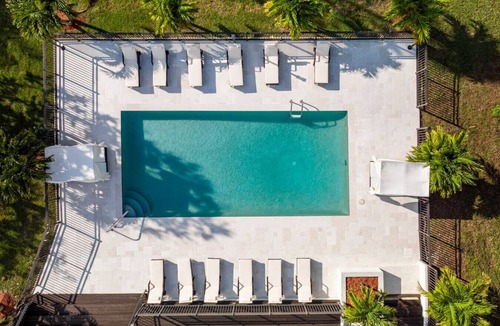 Plantation House | 8,000 sq ft Estate with Heated Pool & Game Room