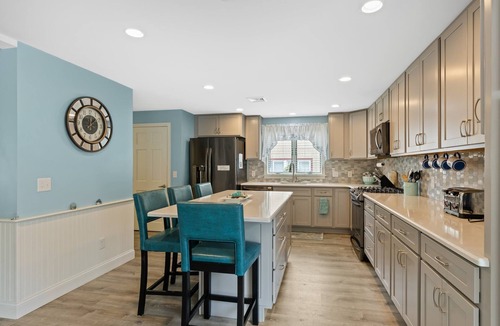 East Sandwich House | 8 Ocean Rd - Renovated pet-friendly home, .3 mi from beach w. central A/C!