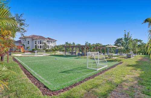 Plantation Villa | 8BR villa w/big backyard & gameroom