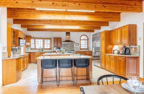 Hunter House | 8BR w/Hot Tub, Fire Pit, Gym Near Hunter/Windham Skiing