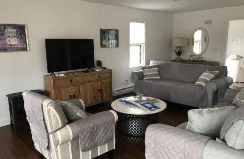 Tom Nevers House | 9 Green Hollow Road