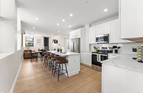 Downtown Boston Apartment | 901C Luxury Boston Penthouse Rooftop & City Views!