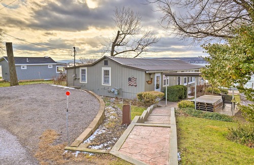 Canandaigua Cottage | 92 m² Cabin ∙ 2 bedrooms ∙ 6 guests