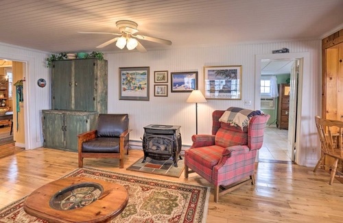 Canandaigua Cottage | 92 m² Cabin ∙ 2 bedrooms ∙ 6 guests