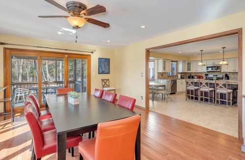 Goshen House | 9BR Retreat - Sleeps 23+ w Pool, Pickleball Court, Golf Simulator, Near Beaches