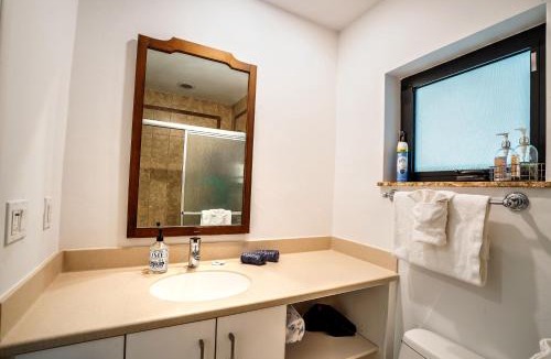 Hendricks and Venice Isles House | A 1bedroom Las Olas on the water
