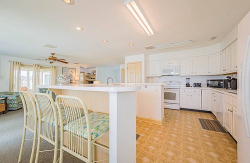 Corolla House | A Beach Ball - Corolla, Crown Point, Ocean View, 50 Ft to Beach, Community Pool, Hot Tub, Pets OK