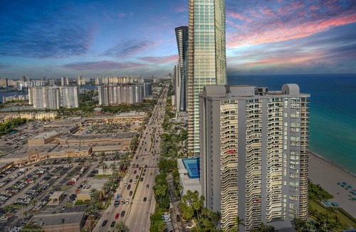 Sunny Isles Beach Condo | A Breathtaking Oceanview – High Rise Luxury Condo!