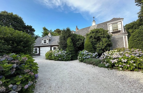 Katama House | A magical home with pool and hot tub right off Katama bike path in Edgartown