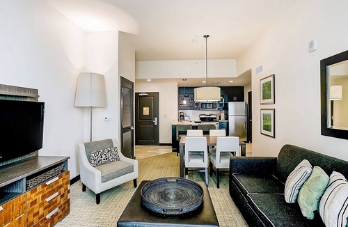 Northeast Virginia Beach Hotel | A Peaceful Beach Retreat! Fully-equipped Kitchen, Outdoor Swimming Pool!