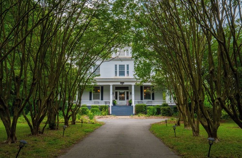 Portsmouth House | A Private Historic Estate Designed for Extraordinary Stays & Celebrations