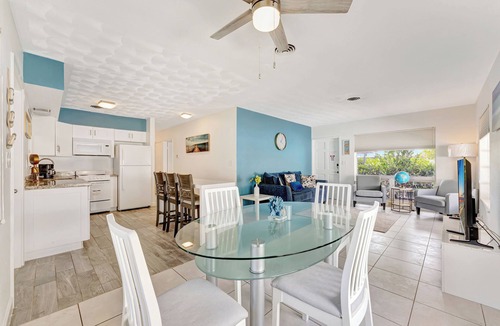 Dolphin Isles Apartment | A short walk to the beach
