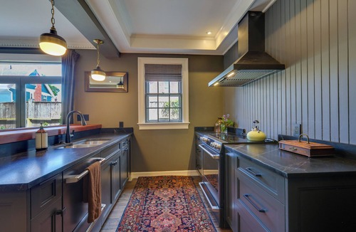 Worcester House | A Timeless Retreat at Historic Crompton House