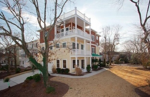 Croatan Beach House | A Wind Song (5-Bedroom Home) by RedAwning