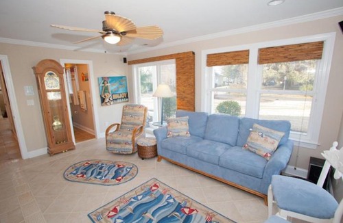 Croatan Beach House | A Wind Song home